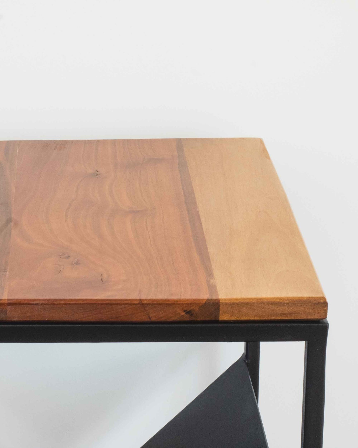 Mesita de Luz con Madera de Roble