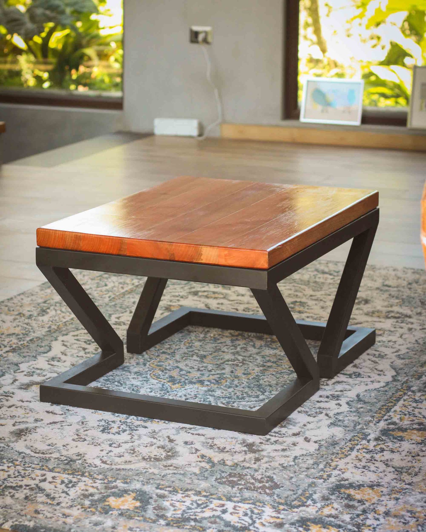 Mesa de Centro de Roble con Patas en Forma de Z