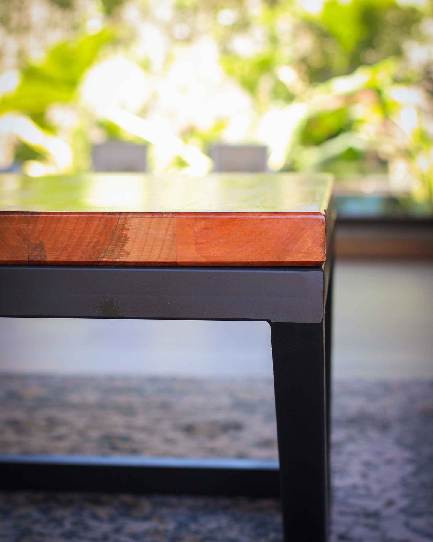 Mesa de Centro de Roble con Patas en Forma de Z